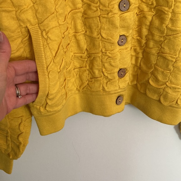 Free People Beach golden yellow sweater. Size XS/ T/P - Picture 5 of 12